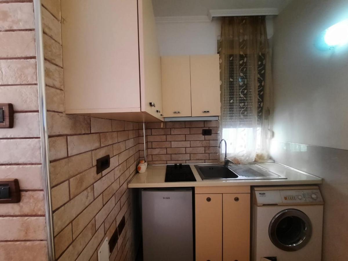 Lovely Amd Quite Appartament 1-1 Apartment